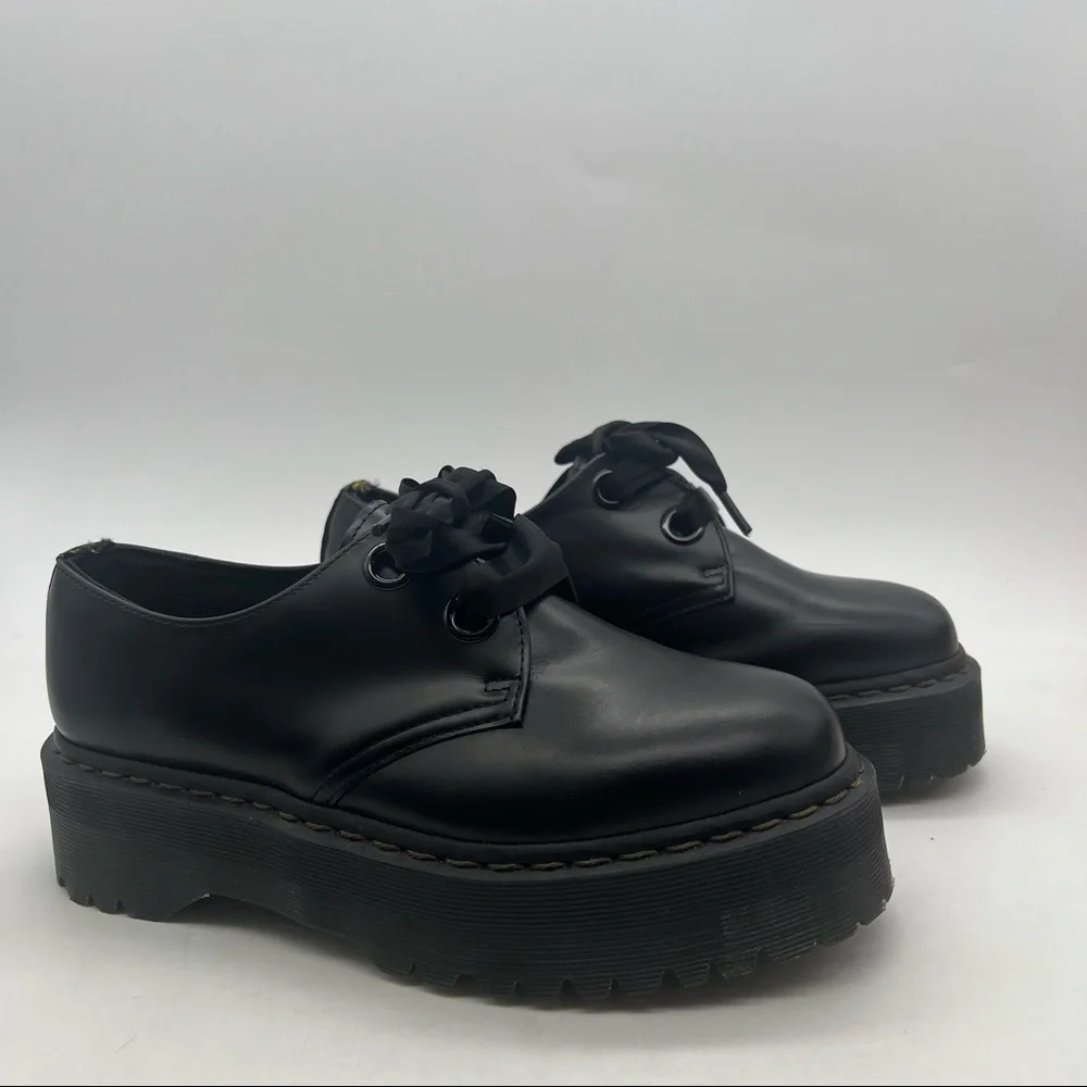 Dr. Martens Holly Black Platform Comfort Shoe, Women's Size 9.